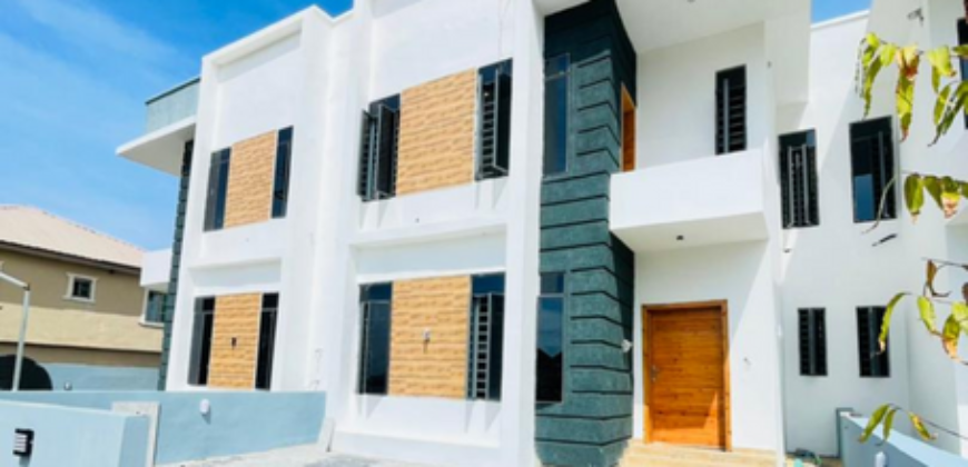 4 Bedroom Terrace In Lekki